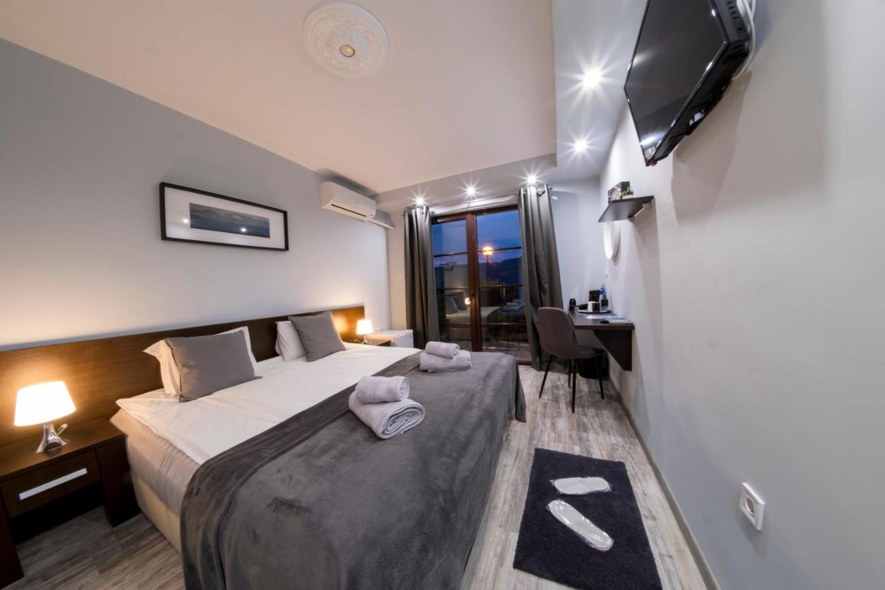The Hill Hotel Veliko Tarnovo Exterior photo